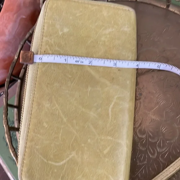Hobo Wallet Billfold Kiss lock Citron - Picture 3 of 13